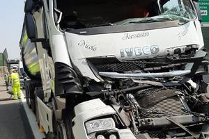 Camion incidentato hi-way 510