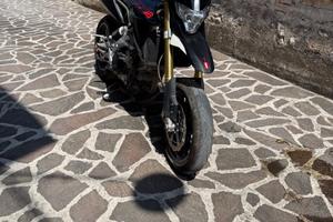 Aprilia dorsoduro 750