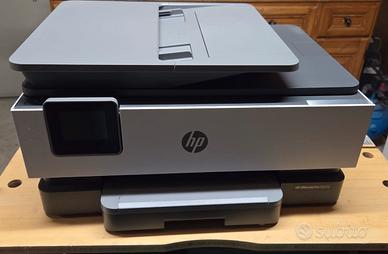 HP OfficeJet Pro 8022e com cartucce