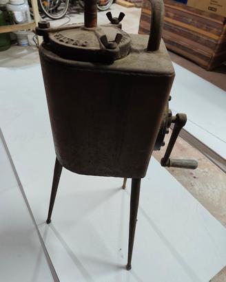 Antiquariato Pompa per il filtraggio olio motore 