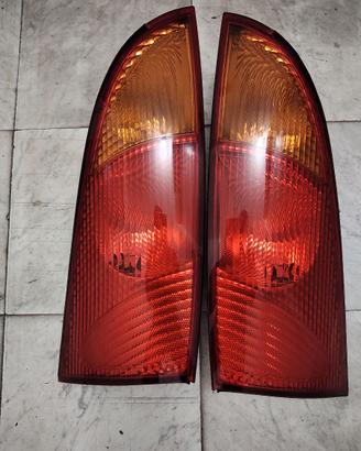 COPPIA DI FANALI POSTERIORI ORIGINALI FORD  FOCUS