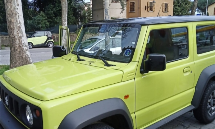 Suzuki Jimny 4 serie 2+2