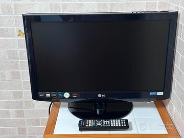 TV LG 22LD320 22” + TELECOMANDO UNIVERALE MELICONI