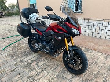 YAMAHA TRACER 900