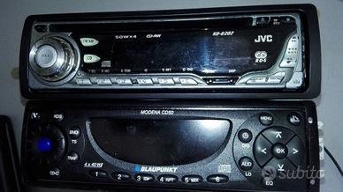 AUTORADIO DIGITALE CON LETTORE CD-