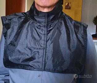 Scaldacollo e spalle impermeabile per moto.