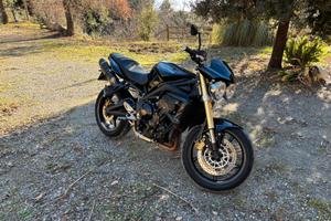 Triumph Street Triple 675