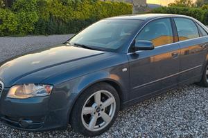 Audi A4 2.0 16V TDI Sport. Berlina unico propitari