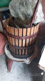 Torchio strettoio per vinificazione