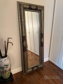 Specchio etnico legno metallo cuoio