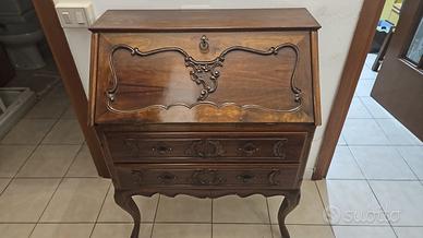 Ribaltina  (o secretaire) in stile Luigi XV