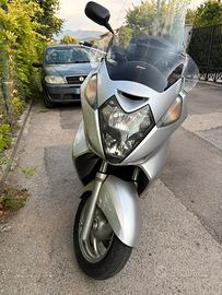 Honda Silver Wing 600