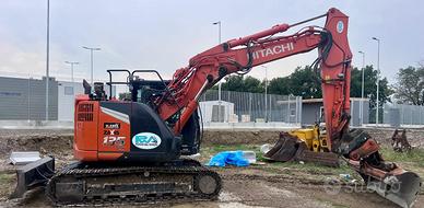 Hitachi 135 - serie 7