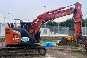 Hitachi 135 - serie 7