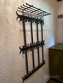 Appendiabiti in ferro battuto