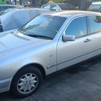 MERCEDES Classe E 1995-2002 250 Diesel 4 Porte
