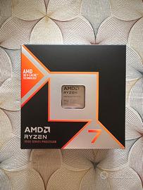 Processore AMD Ryzen 7 9800X3D NUOVO SIGILLATO