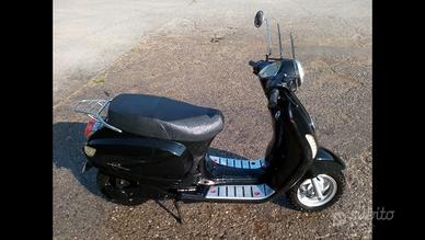 Scooter elettrico EMCO Novantic