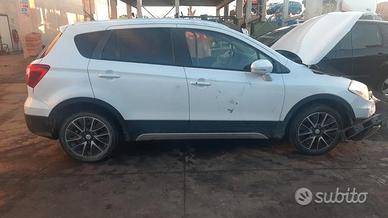 SUZUKI S-CROSS SX4