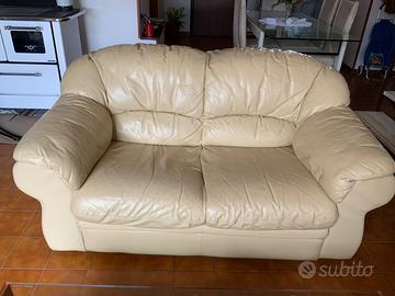 Coppia divani vera pelle beige 2 posti + 3 posti