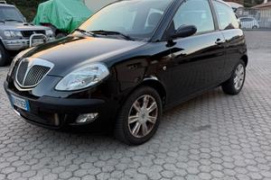 Lancia Ypsilon 1.2 Oro