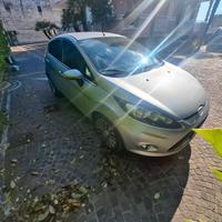Ford fiesta 1.4 GPL 