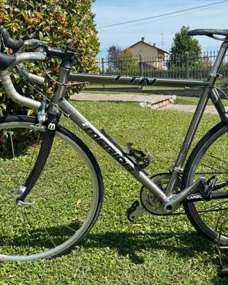 Bicicketta da corsa