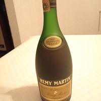 Bottiglia cognac fine champagne Remy Martin 