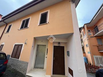 3 LOCALI A LAMEZIA TERME