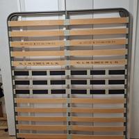 Rete camera matrimoniale.