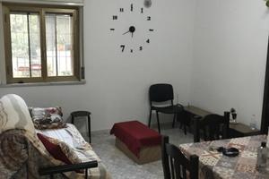 Zona centro comodo bivani arredato buono stato