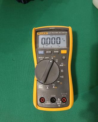 Multimetro Fluke 117 True RMS con Custodia