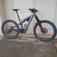 Focus Sam 6.8 e-bike mtb