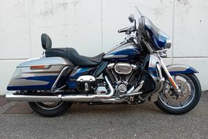 Harley-Davidson CVO Limited 114