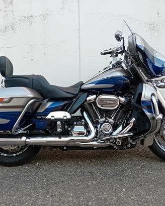 Harley-Davidson CVO Limited 114