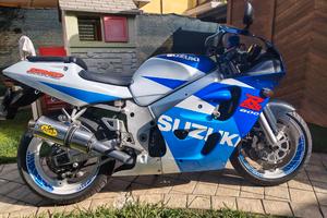 SUZUKI GSXR 600  € 2000