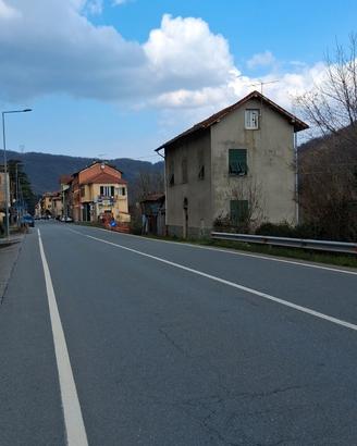 Casa indipendente a Borgo Fornari