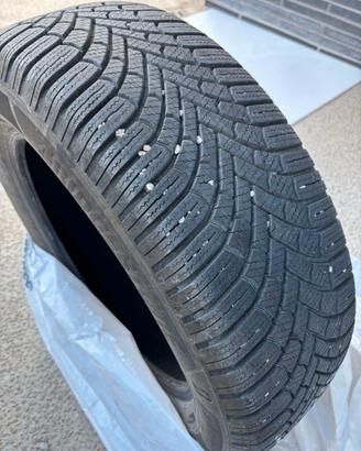 Gomme Termiche R17 215/60