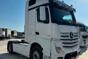 Trattore stradale Mercedes Actross + rimorchio