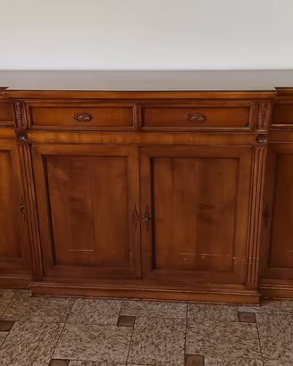 Soggiorno classico in legno 