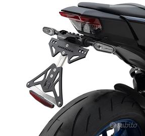 Porta targa Barracuda Yamaha MT09 dal 2024