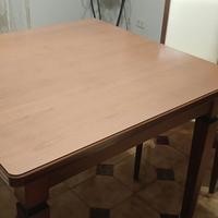 tavolo allungabile e 4 sedie