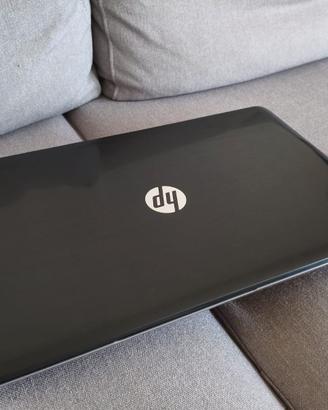 Notebook HP Pavillion 17.3" AMD 8GB/512GB