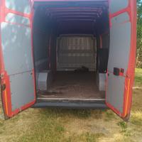 Trasporto, svuota cantine