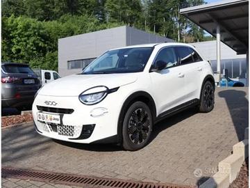 FIAT 600 Hybrid 110CV DCT6 MHEV La Prima NAVI AU