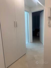Ampio open-space con posto auto incluso-PERO M1