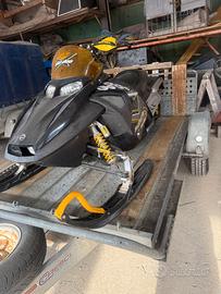 motoslitta crossover Sky-Doo MXZ