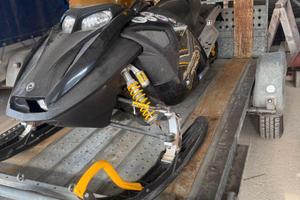 motoslitta crossover Sky-Doo MXZ