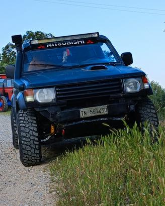 Mitsubishi pajero gls