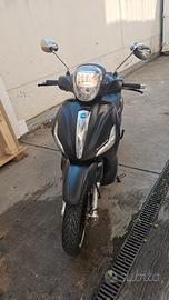 Piaggio Beverly 300 Police 